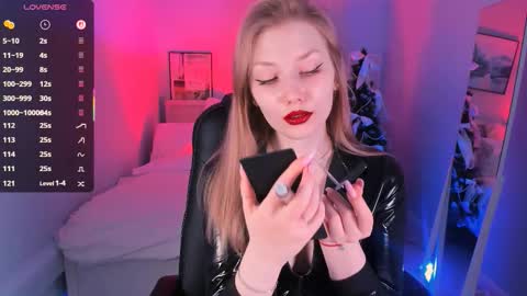 Dakota online show from December 15, 8:18 am