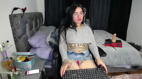 dakotatto online show from May 26, 4:25 pm