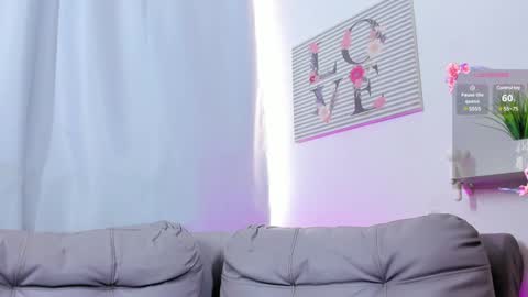 Snapshot of dalas_sr chatting on December 2, 9:28 pm Liz online show from December 2, 9:28 pm