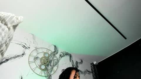 Snapshot of dalaymoore_ chatting on March 15, 8:26 pm Dalay online show from March 15, 8:26 pm