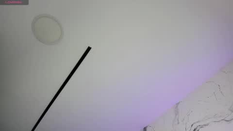 Snapshot of dalaymoore_ chatting on March 23, 8:24 pm Dalay online show from March 23, 8:24 pm