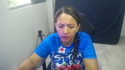 Snapshot of daleska_delicious1 chatting on November 24, 4:07 pm daleska_delicious1 online show from November 24, 4:07 pm