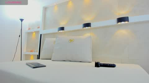 Snapshot of dalhia_juicy chatting on April 1, 6:25 am DALHIA online show from April 1, 6:25 am