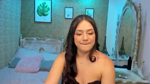 Snapshot of dali_collin chatting on September 25, 5:05 pm dali_collin online show from September 25, 5:05 pm