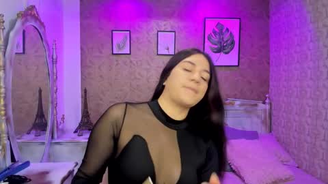 Snapshot of dali_collin chatting on September 30, 12:43 pm dali_collin online show from September 30, 12:43 pm