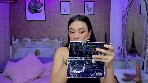 Snapshot of dali_collin chatting on October 4, 12:58 pm dali_collin online show from October 4, 12:58 pm