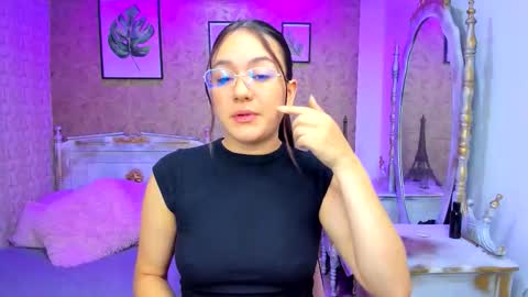 Snapshot of dali_collin chatting on October 23, 12:04 pm dali_collin online show from October 23, 12:04 pm