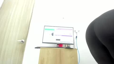 Snapshot of dalia_2 chatting on September 20, 12:44 am  Ren  online show from September 20, 12:44 am