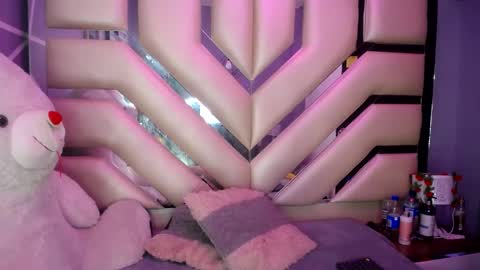     online show from January 29, 7:46 am