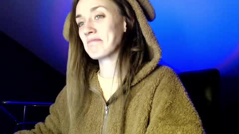 Snapshot of dalia_peach chatting on December 3, 3:11 pm Dalia online show from December 3, 3:11 pm