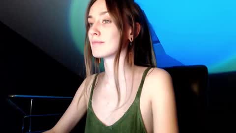 Snapshot of dalia_peach chatting on December 4, 1:31 pm Dalia online show from December 4, 1:31 pm
