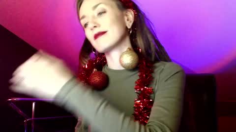 Snapshot of dalia_peach chatting on December 19, 2:13 pm Dalia online show from December 19, 2:13 pm