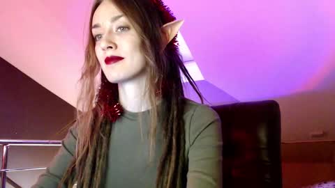 Snapshot of dalia_peach chatting on December 21, 10:39 am Dalia online show from December 21, 10:39 am