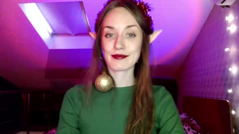Snapshot of dalia_peach chatting on December 22, 10:28 am Dalia online show from December 22, 10:28 am