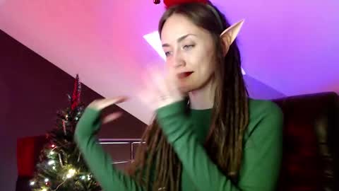 Snapshot of dalia_peach chatting on December 25, 10:28 am Dalia online show from December 25, 10:28 am