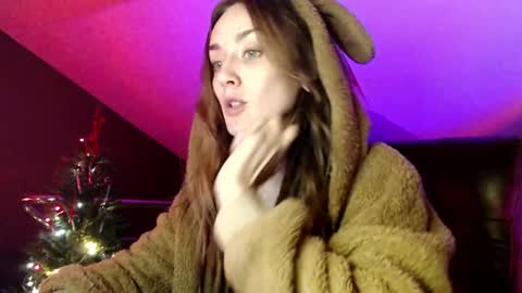 Snapshot of dalia_peach chatting on December 29, 1:17 pm Dalia online show from December 29, 1:17 pm