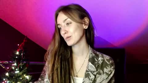 Snapshot of dalia_peach chatting on January 3, 1:25 pm Dalia online show from January 3, 1:25 pm