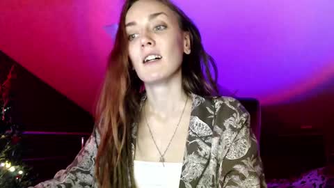 Snapshot of dalia_peach chatting on January 4, 1:42 pm Dalia online show from January 4, 1:42 pm