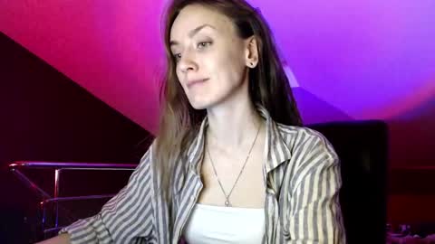 Snapshot of dalia_peach chatting on January 6, 1:19 pm Dalia online show from January 6, 1:19 pm