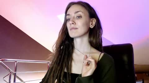 Snapshot of dalia_peach chatting on January 15, 10:06 am Dalia online show from January 15, 10:06 am