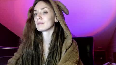 Snapshot of dalia_peach chatting on January 16, 10:10 am Dalia online show from January 16, 10:10 am
