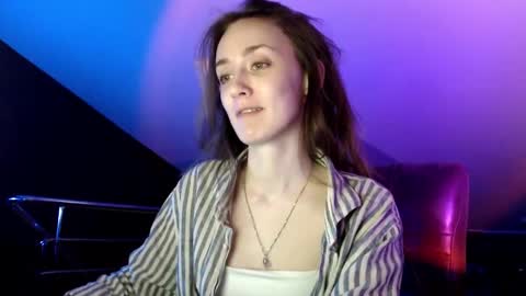 Snapshot of dalia_peach chatting on January 18, 1:29 pm Dalia online show from January 18, 1:29 pm