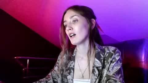 Snapshot of dalia_peach chatting on January 23, 1:56 pm Dalia online show from January 23, 1:56 pm