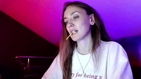 Snapshot of dalia_peach chatting on January 28, 2:21 pm Dalia online show from January 28, 2:21 pm