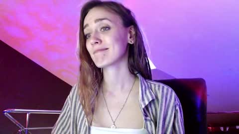 Snapshot of dalia_peach chatting on February 3, 12:36 pm Dalia online show from February 3, 12:36 pm