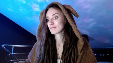 Snapshot of dalia_peach chatting on February 20, 10:27 am Dalia online show from February 20, 10:27 am