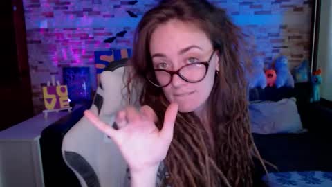 Dalia  online show from November 19, 9:31 am