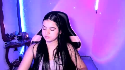 Snapshot of daliaapril22 chatting on March 22, 7:39 pm Dalia April online show from March 22, 7:39 pm