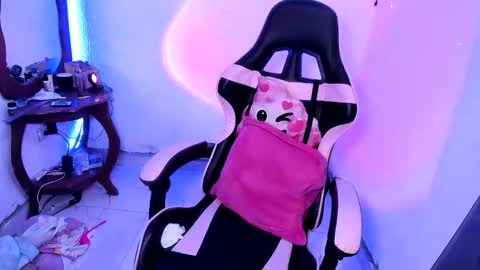 Snapshot of daliaapril22 chatting on March 24, 11:26 am Dalia April online show from March 24, 11:26 am