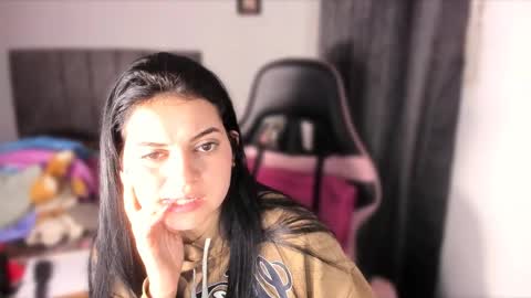 Dalia April online show from May 4, 11:17 am