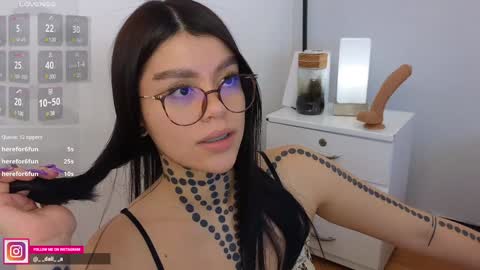 Snapshot of daliapunkt chatting on January 18, 4:26 am Dalia online show from January 18, 4:26 am