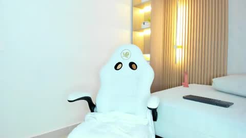 dalila sette online show from April 25, 1:41 pm