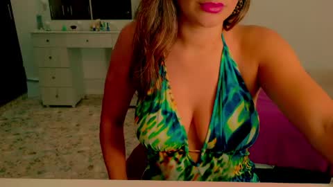 Snapshot of dalila_sexxx chatting on June 9, 3:51 am Dalila online show from June 9, 3:51 am