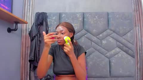 Dalila online show from October 25, 2:08 am