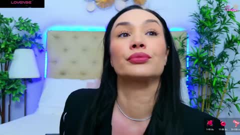daliyaa_ online show from April 27, 12:03 pm
