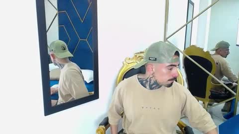 Dallas whitee online show from February 21, 12:06 pm