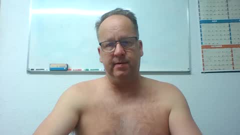 Snapshot of dallastxguy74 chatting on December 6, 2:46 am dallastxguy74 online show from December 6, 2:46 am