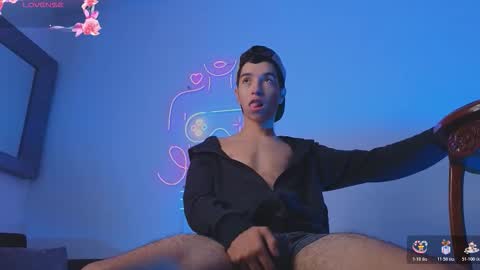 Dallen Grant online show from December 14, 12:21 pm