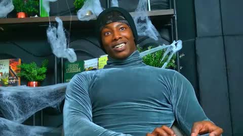 Snapshot of dalton_asher chatting on October 19, 7:20 am dalton_asher online show from October 19, 7:20 am