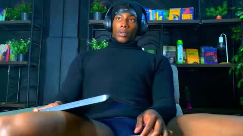 Snapshot of dalton_asher chatting on November 6, 1:06 am dalton_asher online show from November 6, 1:06 am