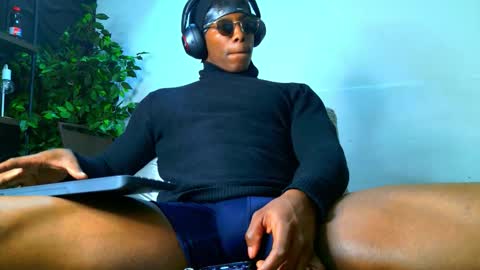 Snapshot of dalton_asher chatting on November 15, 9:50 am dalton_asher online show from November 15, 9:50 am