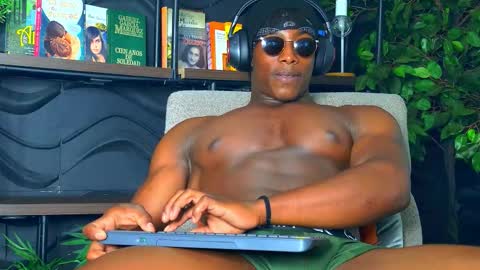 Snapshot of dalton_asher chatting on November 21, 6:06 pm dalton_asher online show from November 21, 6:06 pm