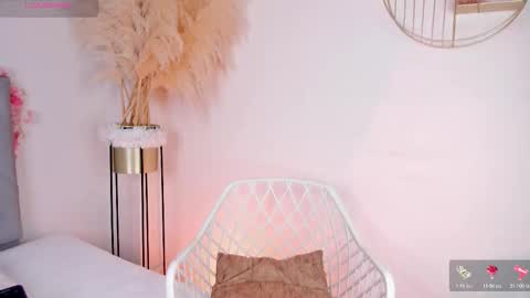 Dalyla online show from January 7, 1:02 pm