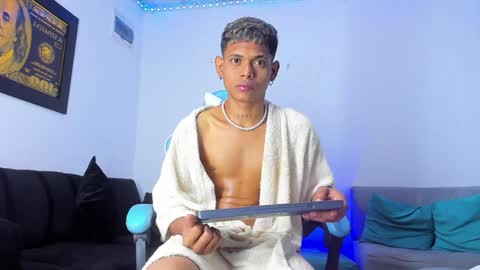 damar_felipe online show from January 5, 9:37 am