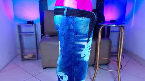 damar_felipe online show from September 25, 5:11 am