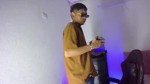 damar_felipe online show from January 11, 6:02 pm